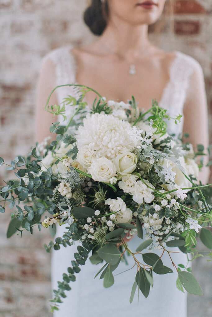 Hochzeit im Winter: So wird eure Winterhochzeit stilvoll und entspannt 4 Blumenstrauß für Braut - Hochzeit in Winter