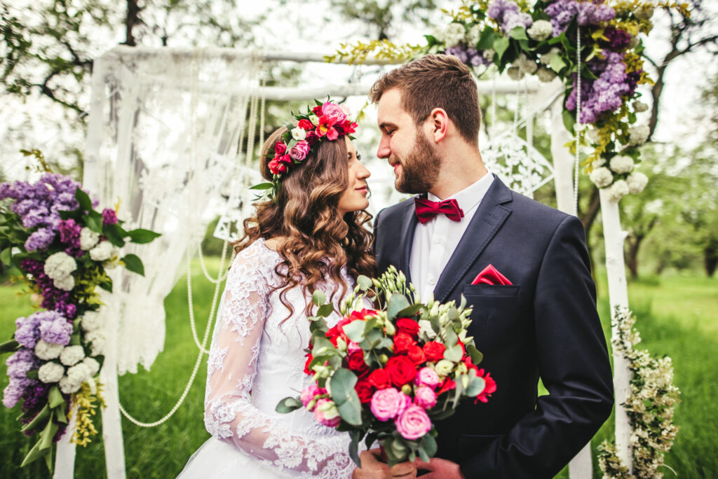 Hochzeitslocation Kosten: Was ihr wissen und einkalkulieren solltet! 11 Hochzeitslocation in der Natur - Kosten im Überblick haben bei der Hochzeitsplanung