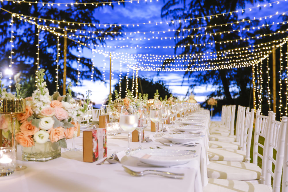 Hochzeitslocation Kosten: Was ihr wissen und einkalkulieren solltet! 8 Hochzeitsdeko - Budgetplanung bei der Hochzeit, Auswahl verschiedener Hochzeitslocations
