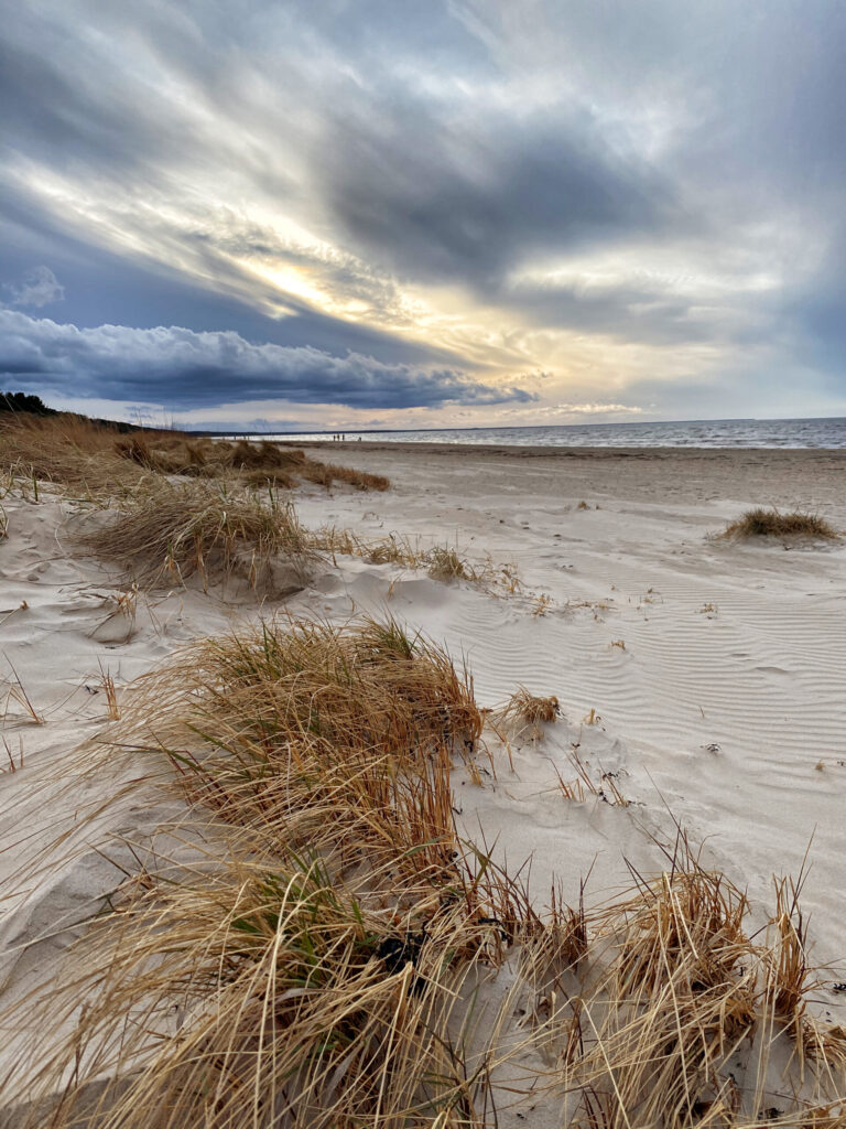 Heiraten an der Ostsee: Alles Wichtige für eure Hochzeit 7 Dünen der Ostsee, Ostsee-Hochzeit am Strand