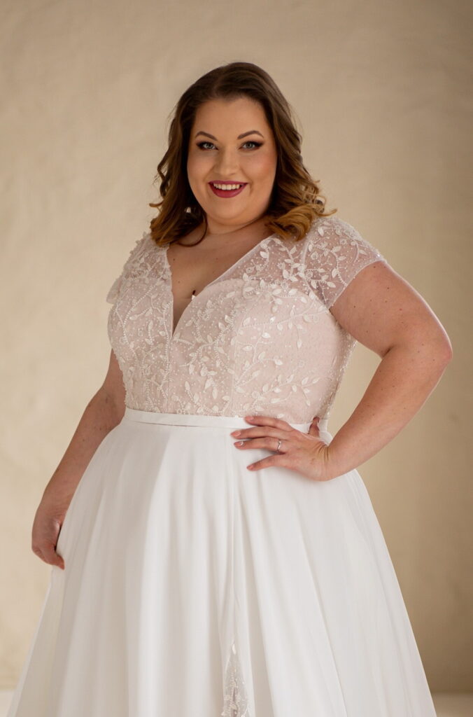 Brautkleider in Mannheim: Tipps für die erfolgreiche Brautkleidsuche 8 Curvy Bride La Sabina dieBraut Mannheim 2 -
