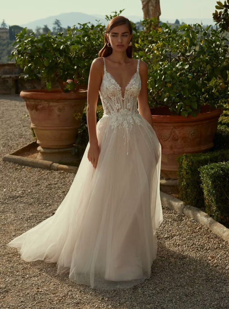 Modeca Brautkleider: Was die Marke laut Ivory & Blush aus Aalen so besonders macht 1 Brautkleid Daisy